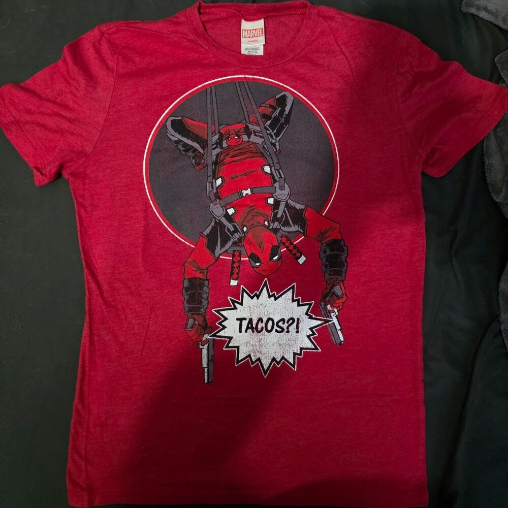Marvel Deadpool Tacos! T-Shirt